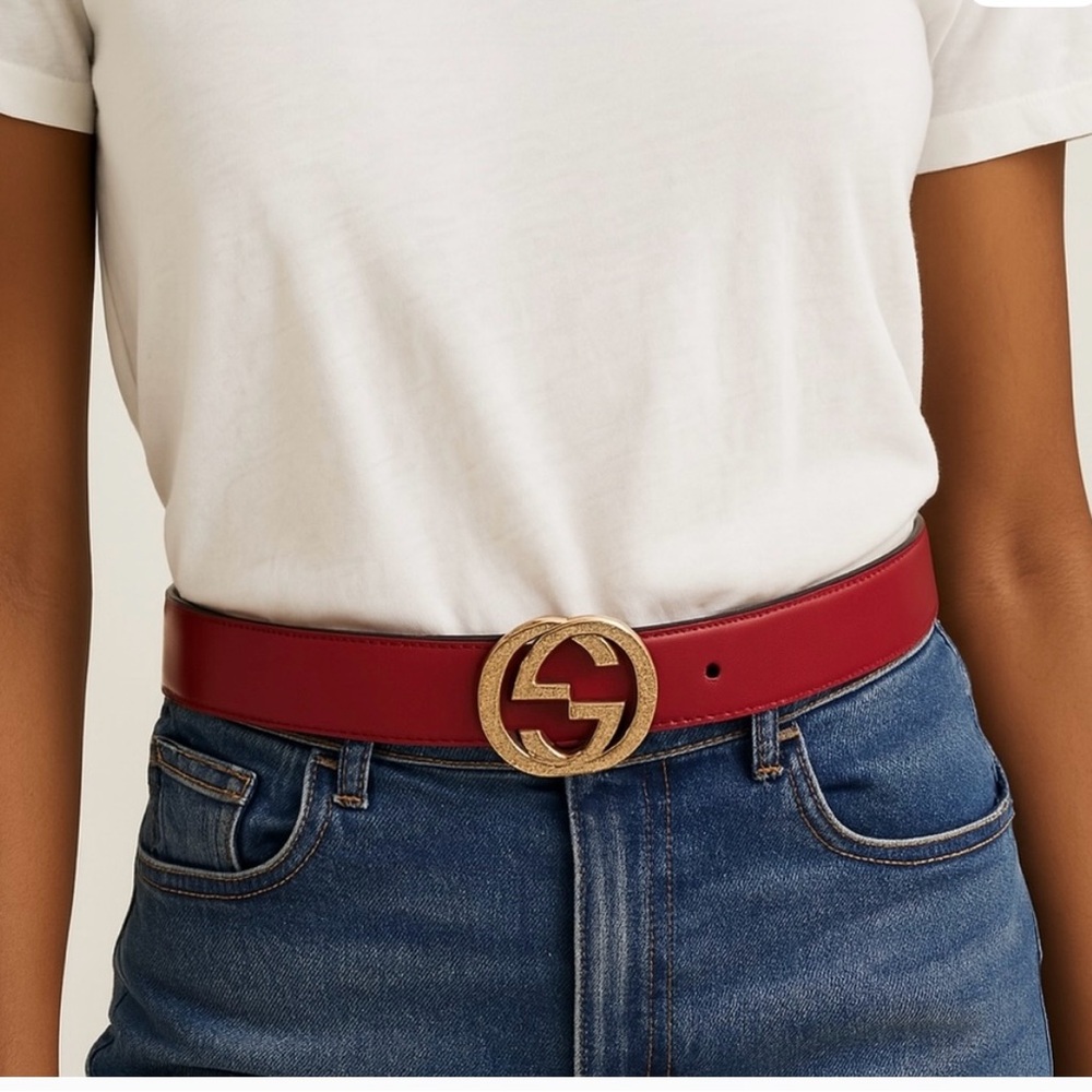 Gucci belt with interlocking G-buckle